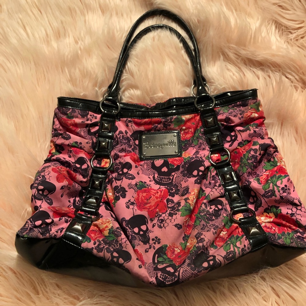 Betsey Johnson tote - Picture 1 of 1